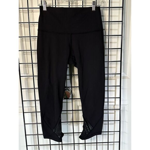 Lululemon athletica black mesh calf cropped leggings sz 8 - Picture 1 of 9